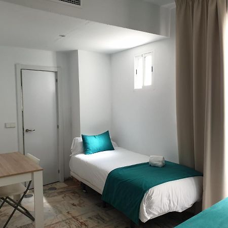 Apartamentos Dona Lola Seville Ngoại thất bức ảnh