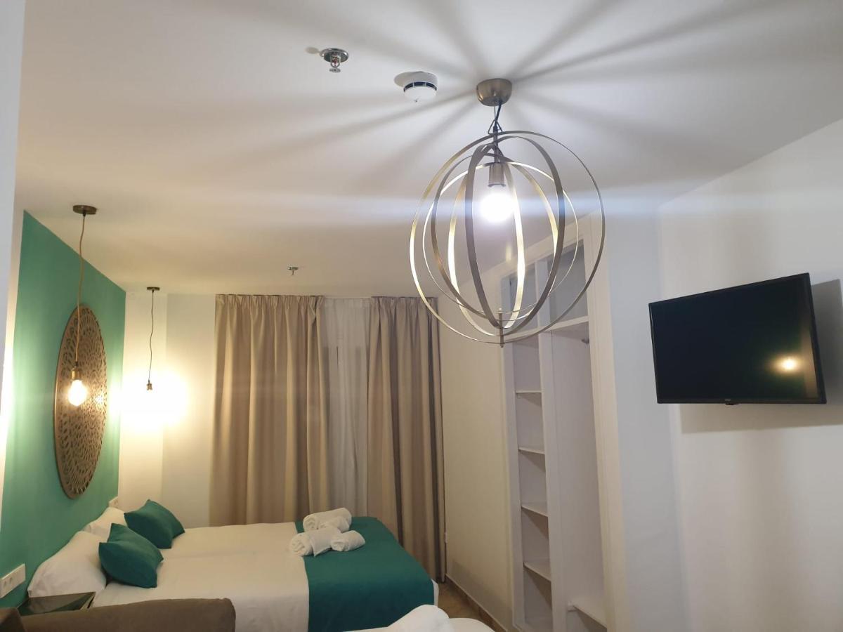 Apartamentos Dona Lola Seville Ngoại thất bức ảnh