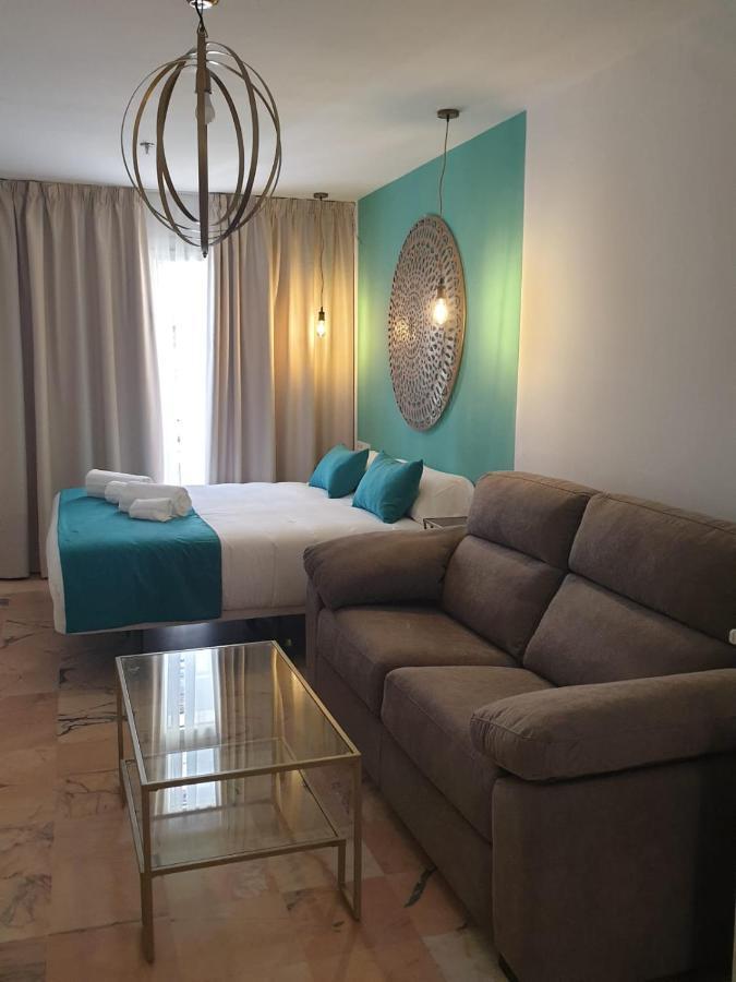 Apartamentos Dona Lola Seville Ngoại thất bức ảnh