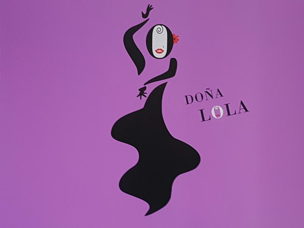 Apartamentos Dona Lola Seville Ngoại thất bức ảnh